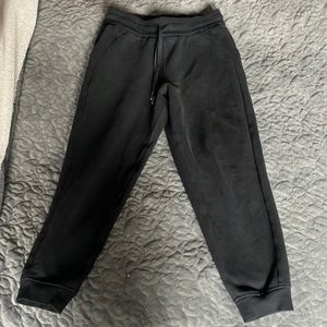 Black Lululemon jogger size 8